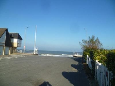 Plage Et La Mer Tres Proche 쿠르쇨 쉬르 메르 외부 사진